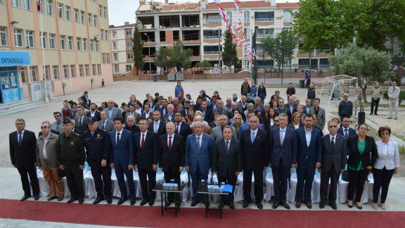 Büyükşehir Belediyesi Atatürk İlkokulunun Açılış ve Devir Teslim Töreni Yapıldı